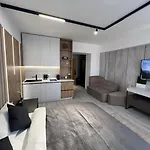 Lagoon 705