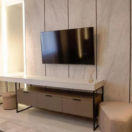 Lagoon 705 Apartment Bucharest