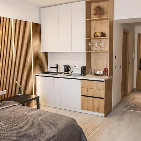 Lagoon 705 Apartman Bukarest
