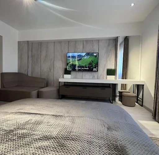 Lagoon 705 Апартаменти *