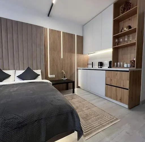 Lagoon 705 Апартаменти *