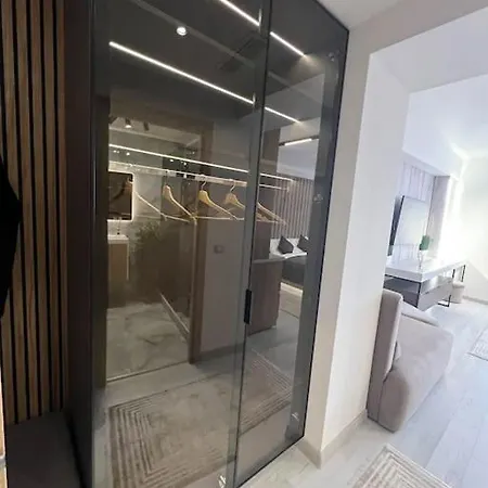 Lagoon 705 Appartement Boekarest