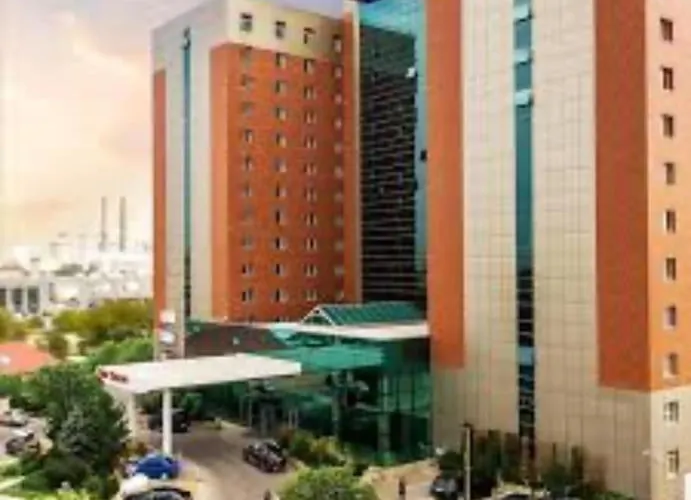 Lagoon 705 Bukareszt